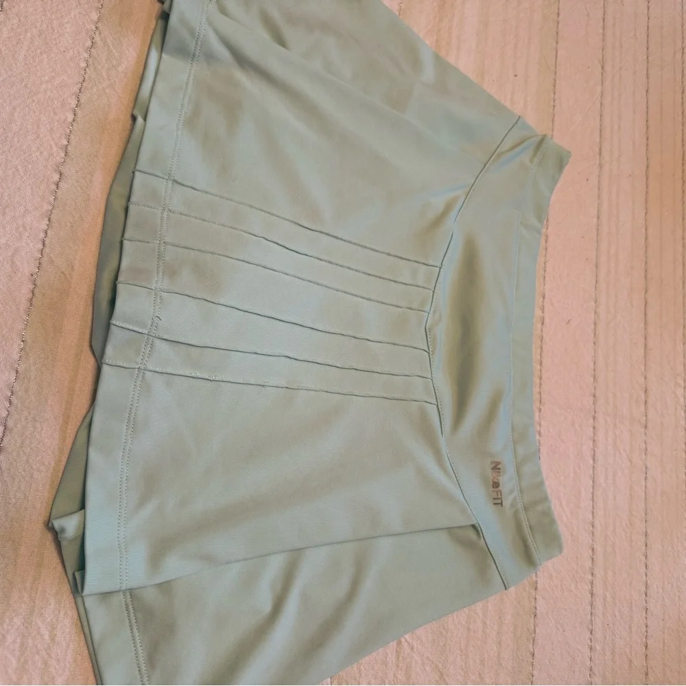 Nike Women's‎ Mint Green Skort